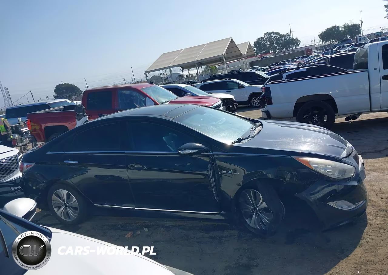 2013 Hyundai Sonata Hybrid Limited VIN:KMHEC4A42DA076739 - 13