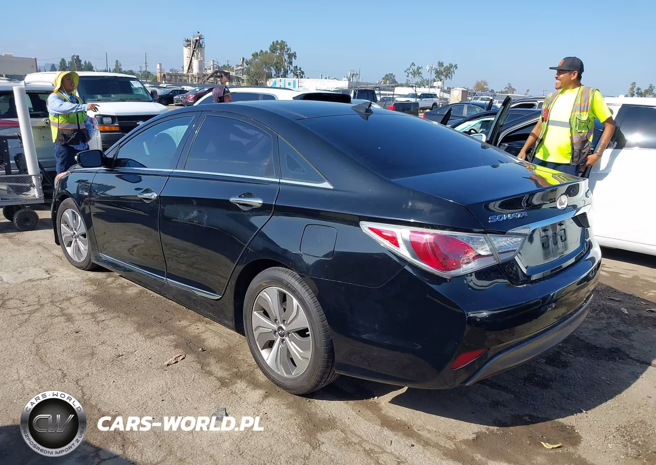 2013 Hyundai Sonata Hybrid Limited VIN:KMHEC4A42DA076739 - 3