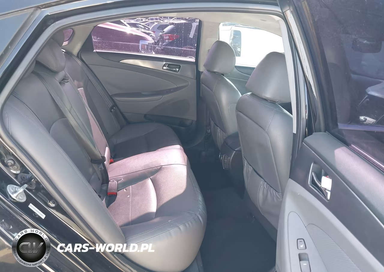 2013 Hyundai Sonata Hybrid Limited VIN:KMHEC4A42DA076739 - 8
