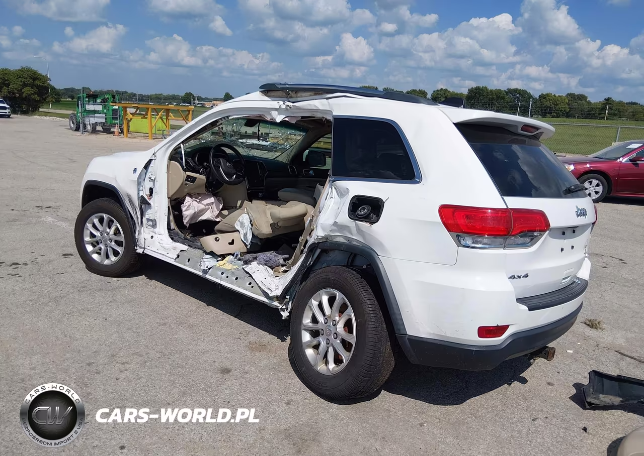 2015 Jeep Grand Cherokee Laredo VIN:1C4RJFAG9FC827859 - 3