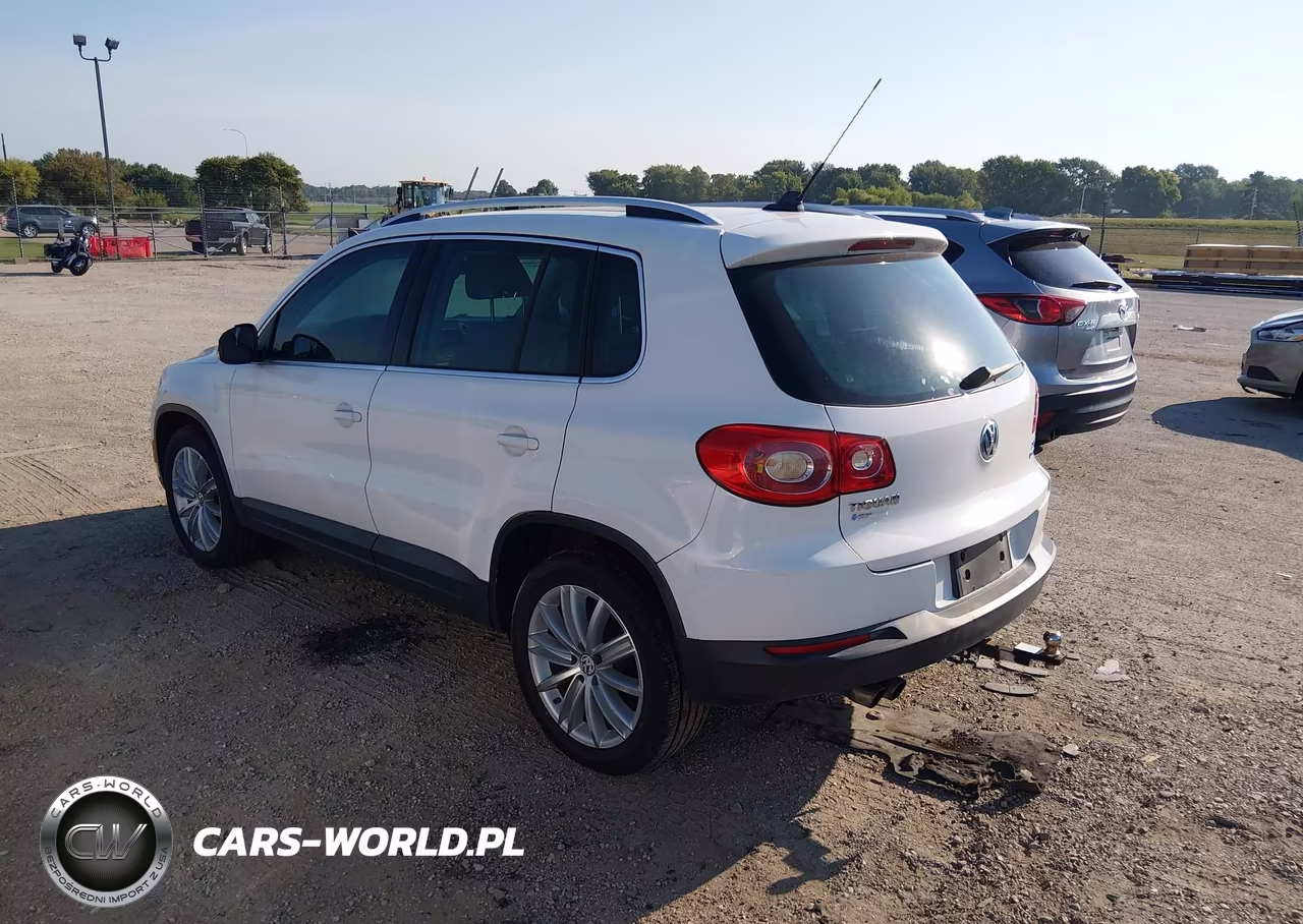 2011 Volkswagen Tiguan Se VIN:WVGBV7AX8BW541825 - 3
