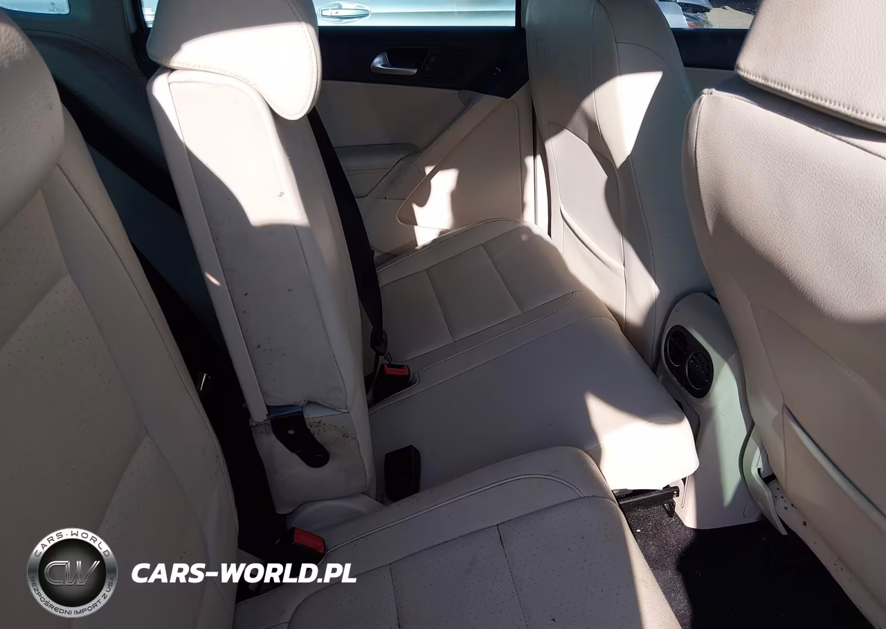 2011 Volkswagen Tiguan Se VIN:WVGBV7AX8BW541825 - 8