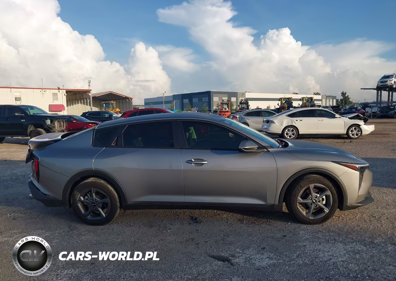 2025 Kia K4 Lxs VIN:3KPFT4DE4SE152047 - 13