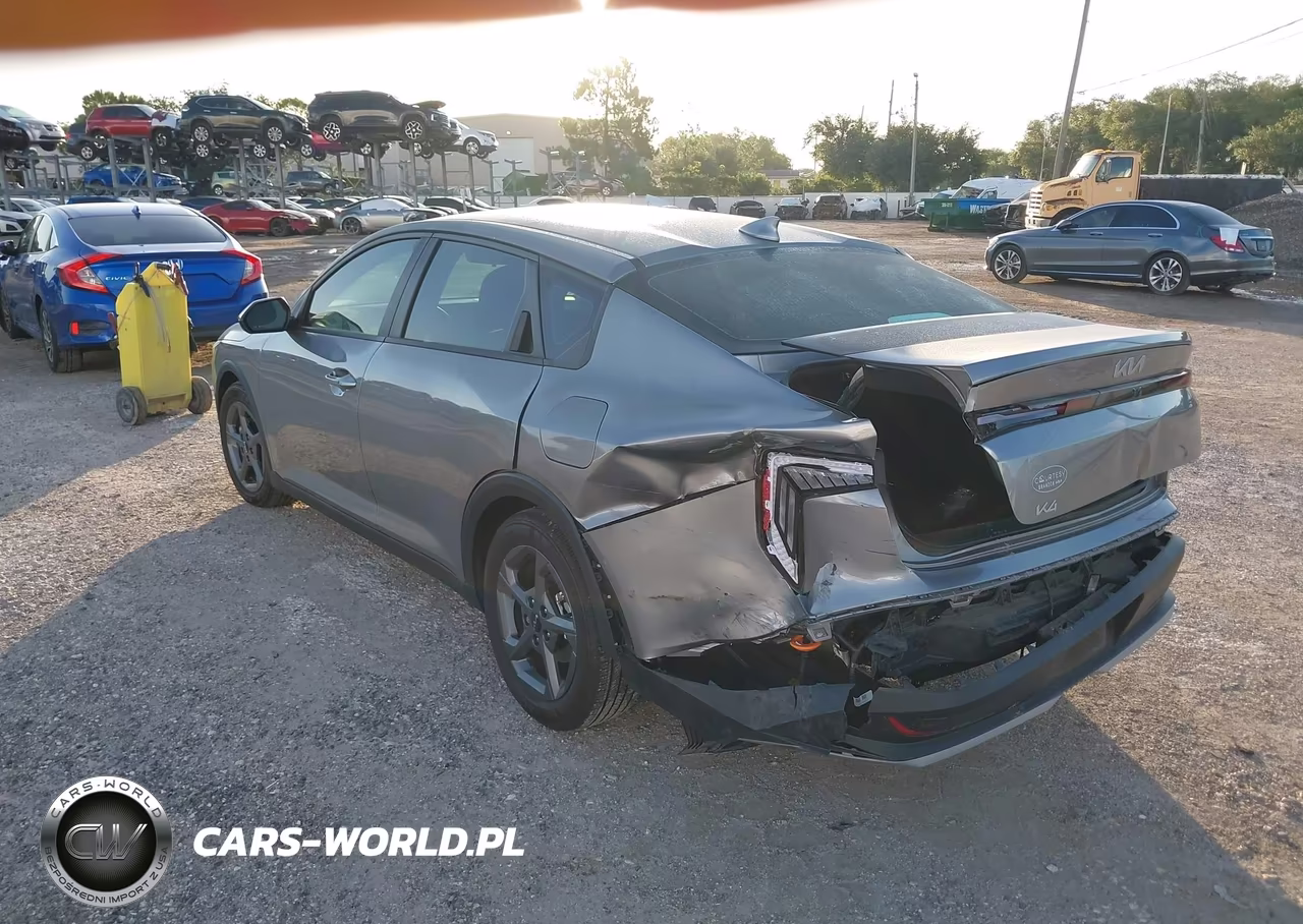 2025 Kia K4 Lxs VIN:3KPFT4DE4SE152047 - 3