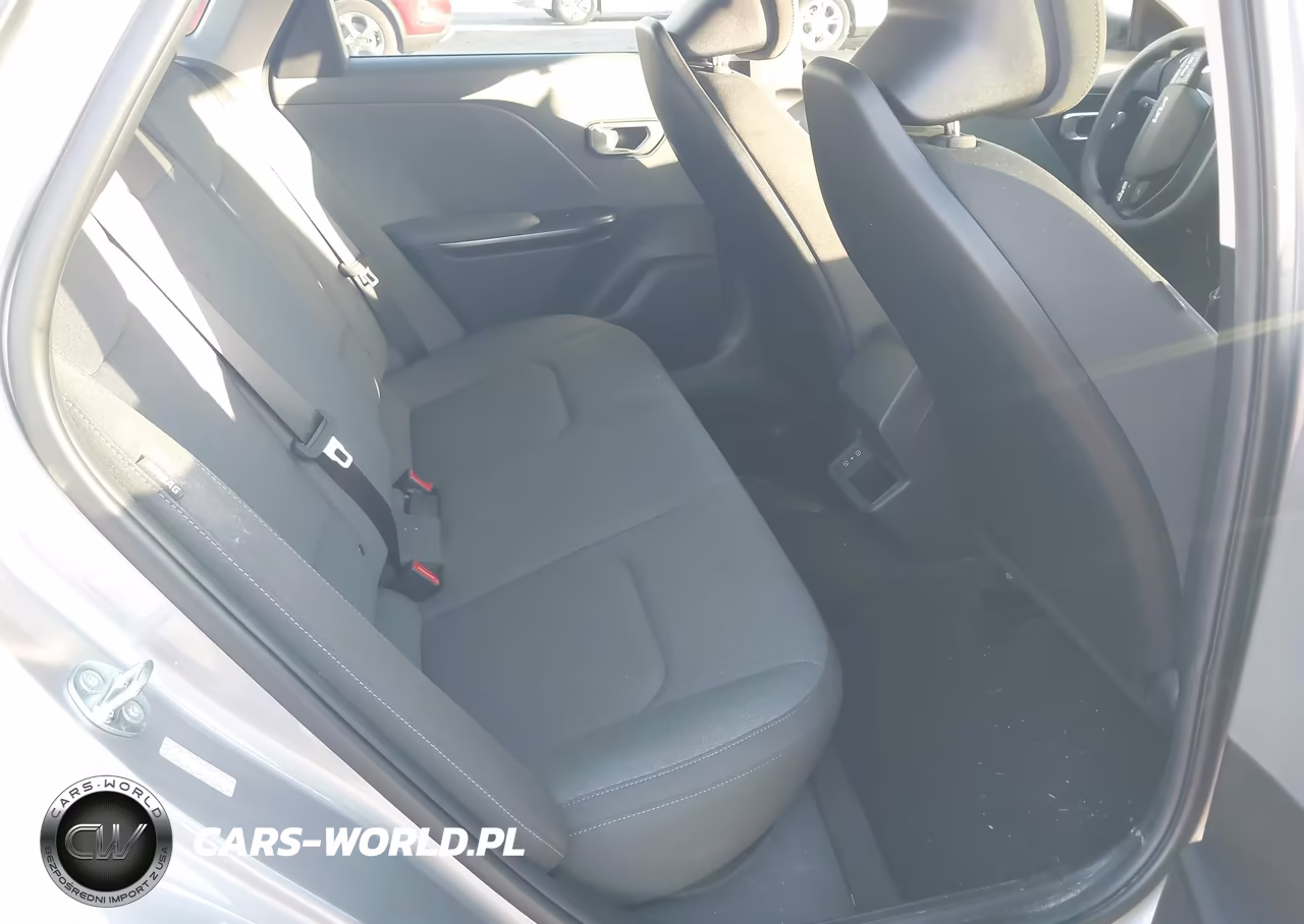 2025 Kia K4 Lxs VIN:3KPFT4DE4SE152047 - 8