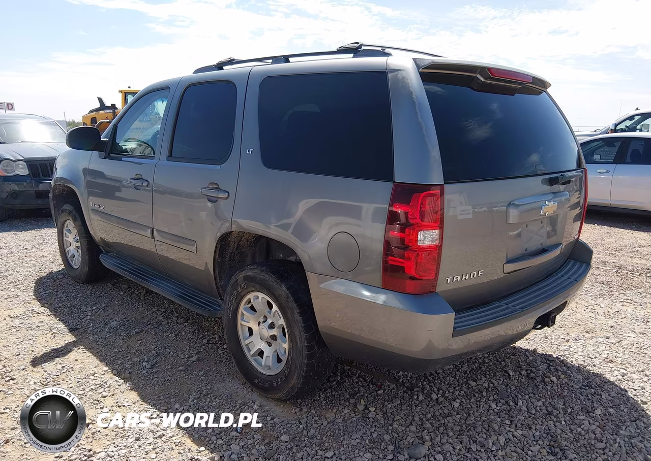 2008 Chevrolet Tahoe Lt VIN:1GNFK130X8J219695 - 3
