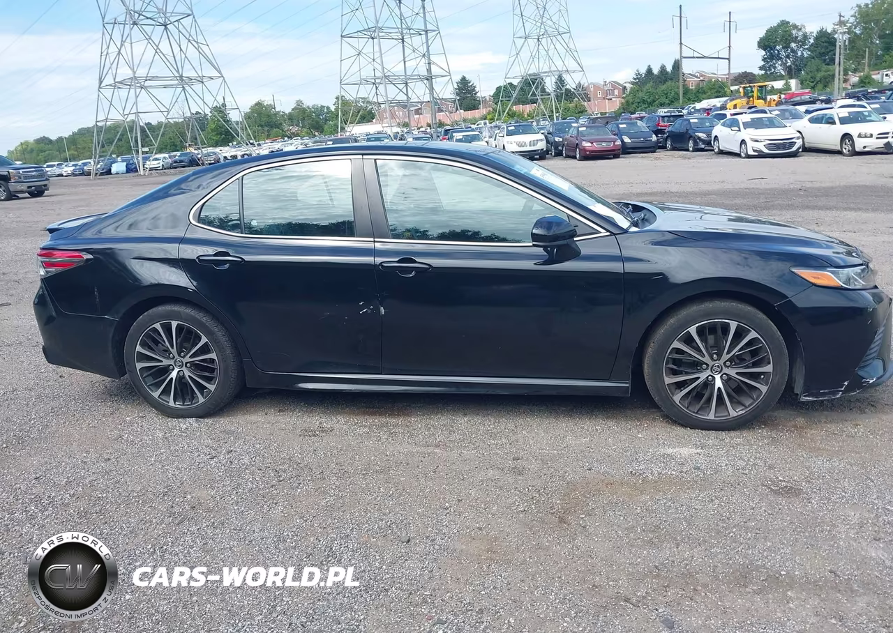 2018 Toyota Camry Se VIN:4T1B11HK0JU560575 - 14