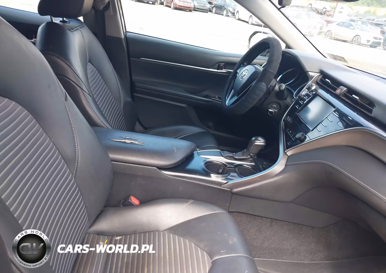 2018 Toyota Camry Se VIN:4T1B11HK0JU560575 - 5