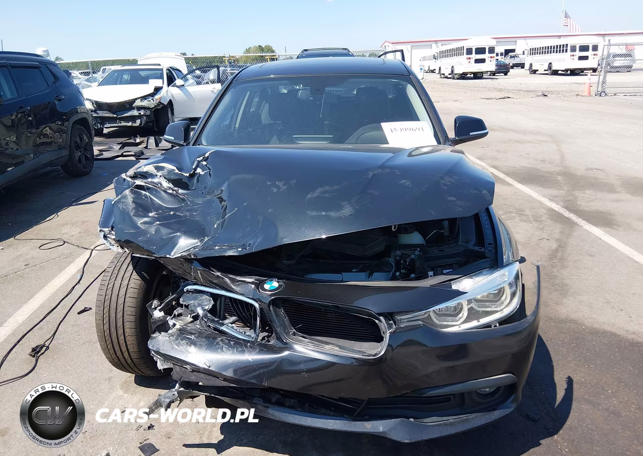 2018 BMW 320I VIN:WBA8A9C53JAD26933 - 12