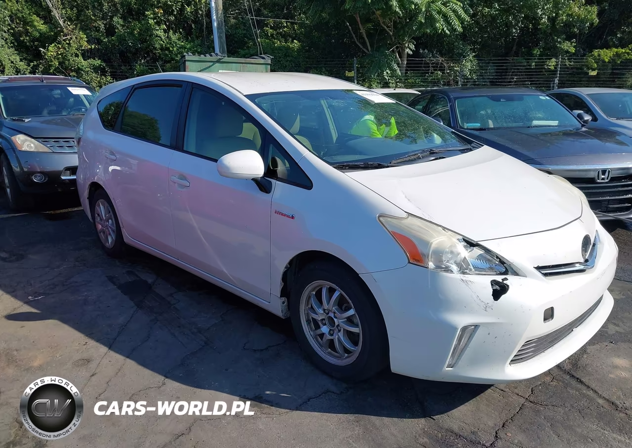 2013 Toyota Prius V Three – zdjęcie 1 z 16