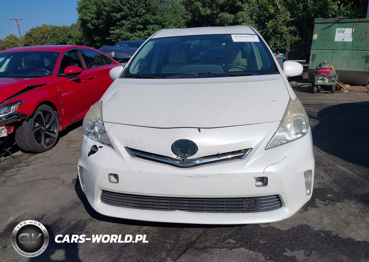 2013 Toyota Prius V Three VIN:JTDZN3EU8D3244831 - 12