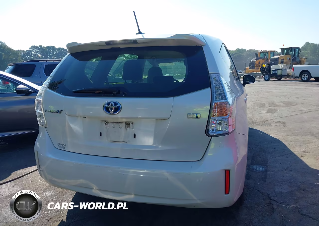 2013 Toyota Prius V Three VIN:JTDZN3EU8D3244831 - 16
