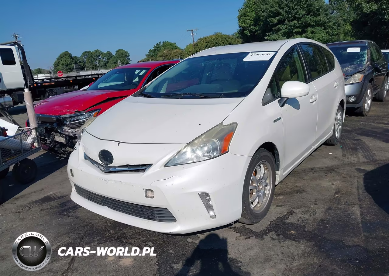 2013 Toyota Prius V Three VIN:JTDZN3EU8D3244831 - 2
