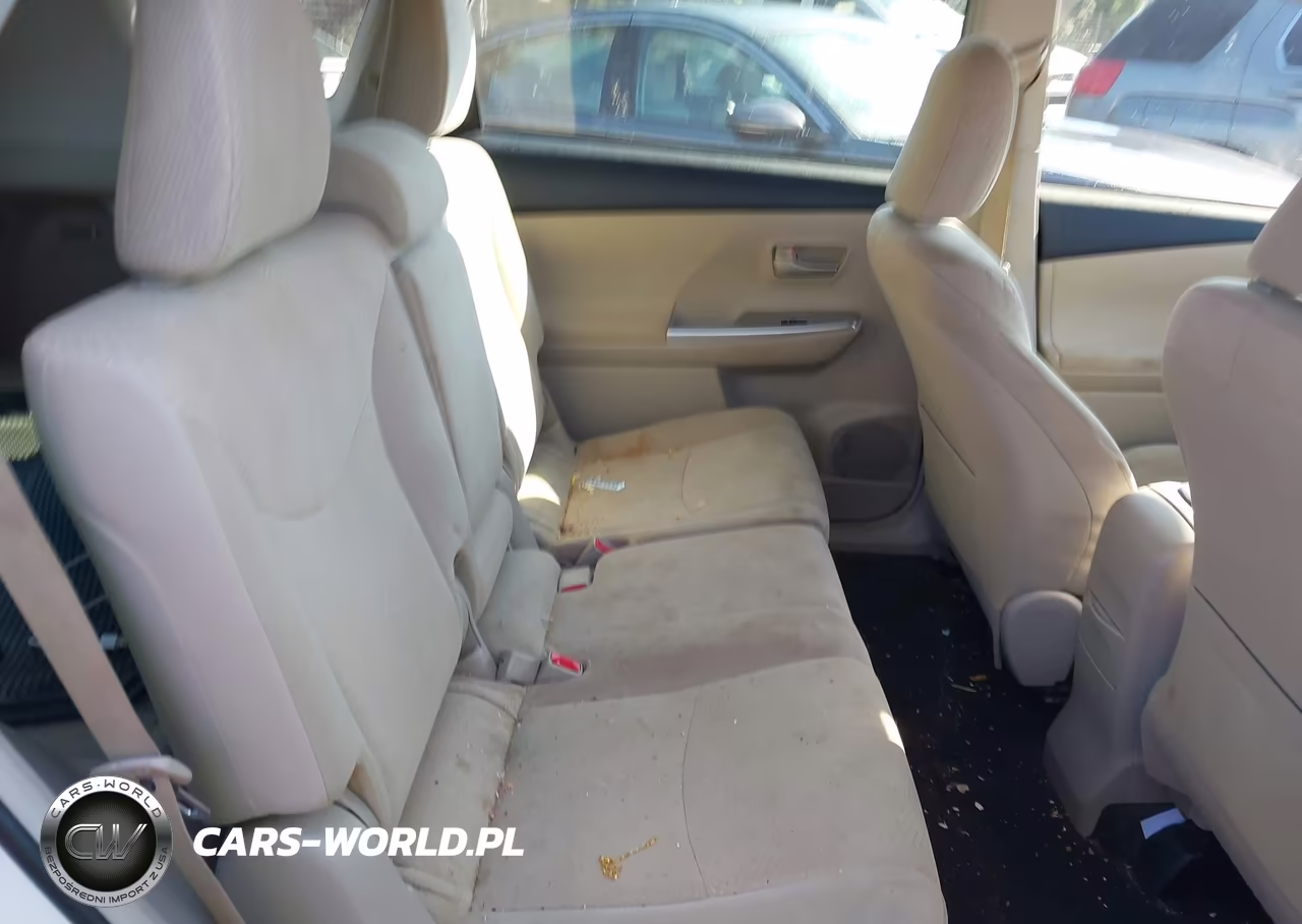 2013 Toyota Prius V Three VIN:JTDZN3EU8D3244831 - 8