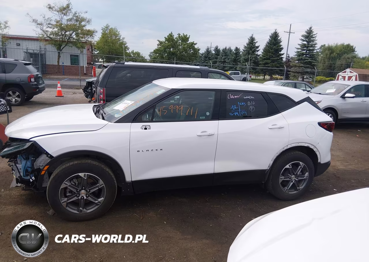 2025 Chevrolet Blazer Fwd 2Lt VIN:3GNKBCR4XSS221604 - 14