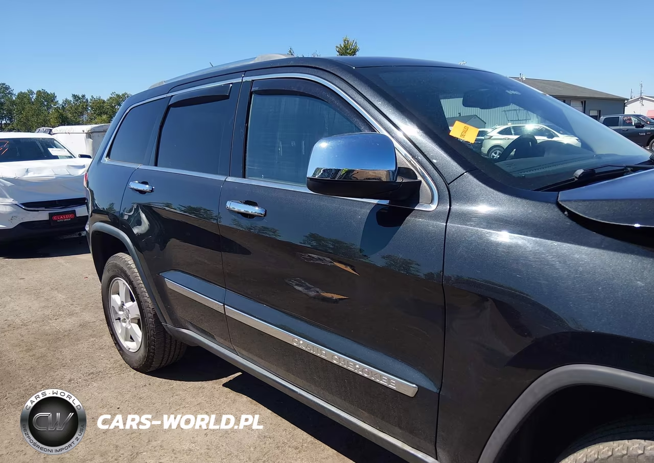 2013 Jeep Grand Cherokee Laredo VIN:1C4RJFAG3DC548968 - 13
