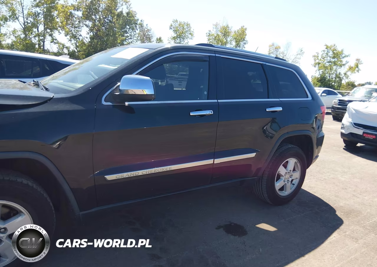 2013 Jeep Grand Cherokee Laredo VIN:1C4RJFAG3DC548968 - 14