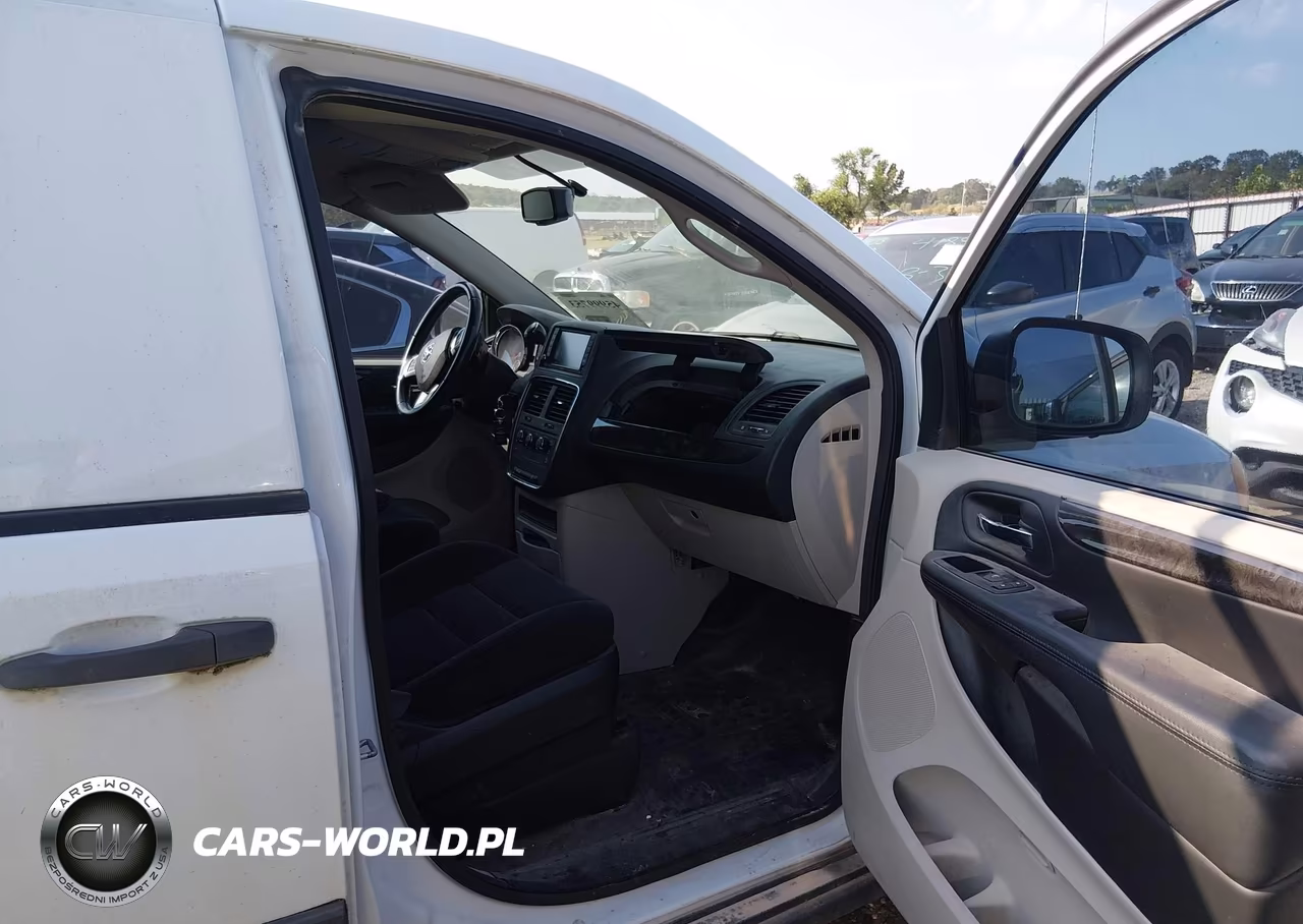 2014 Ram Cargo Tradesman VIN:2C4JRGAG3ER452701 - 5