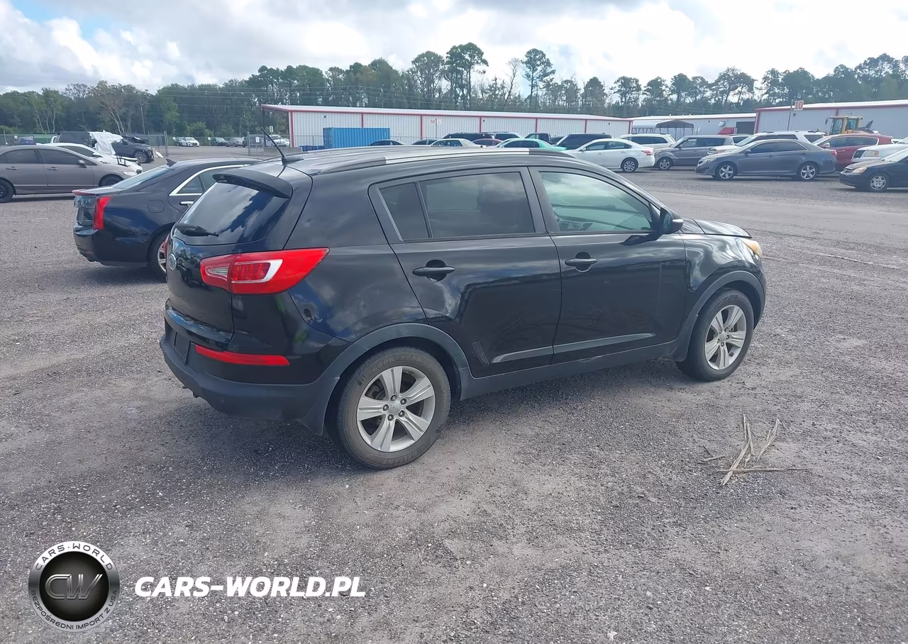 2012 Kia Sportage Lx VIN:KNDPB3A28C7207094 - 4