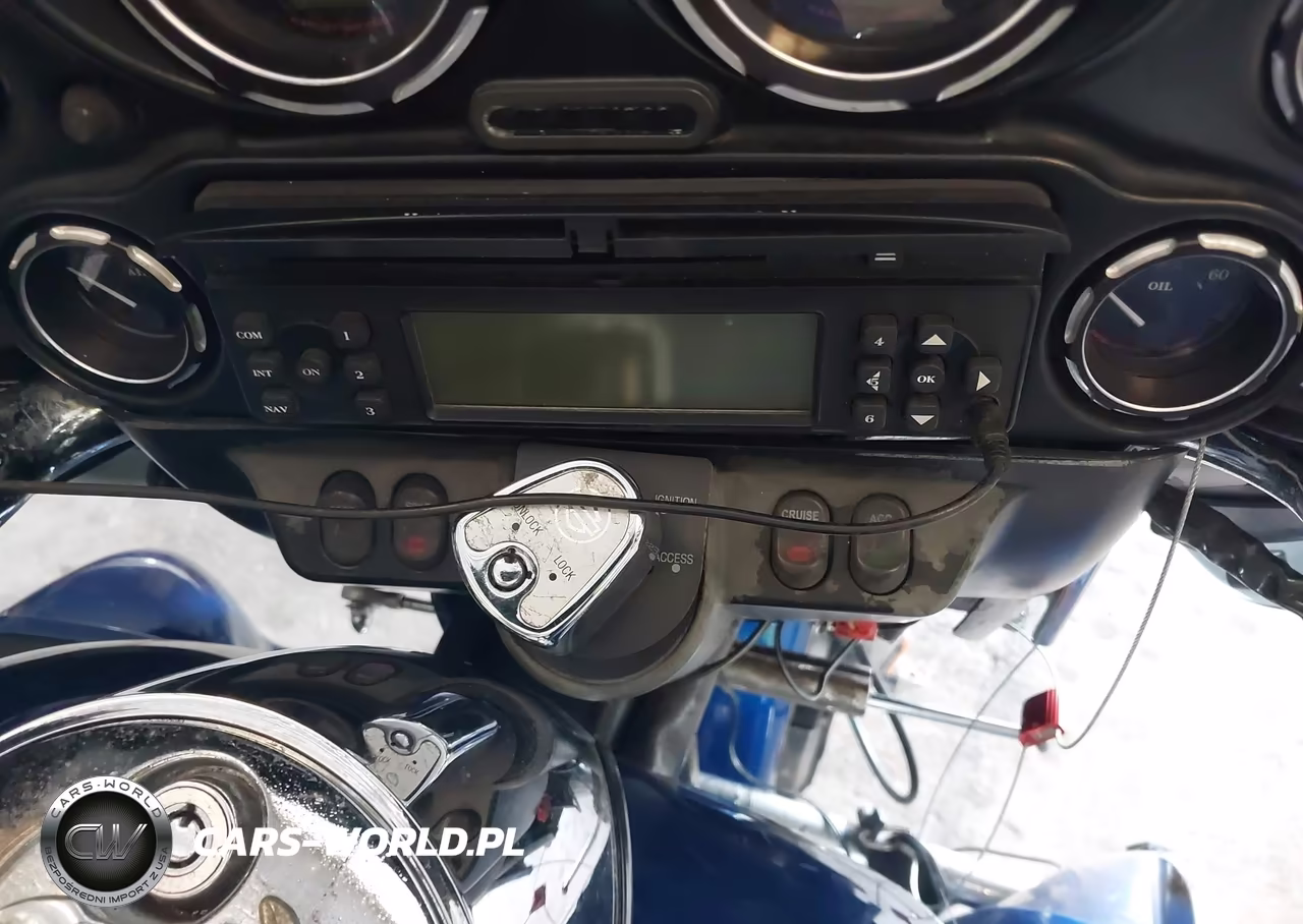 2010 Harley-Davidson Flhtcutg VIN:1HD1MAM1XAB850482 - 7