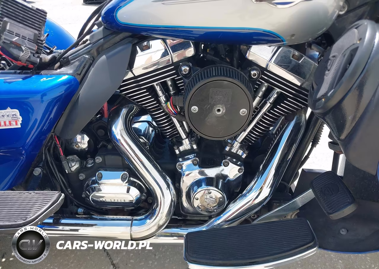 2010 Harley-Davidson Flhtcutg VIN:1HD1MAM1XAB850482 - 8
