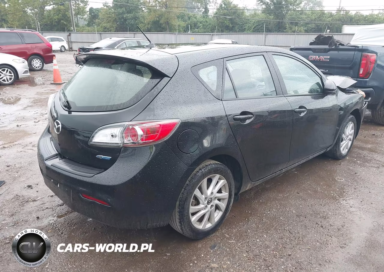 2013 Mazda Mazda3 I Touring VIN:JM1BL1LP7D1768461 - 4