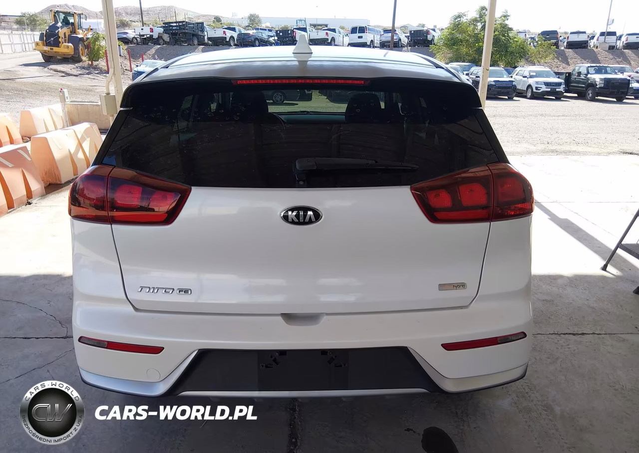 2018 Kia Niro Fe VIN:KNDCB3LC0J5132999 - 16