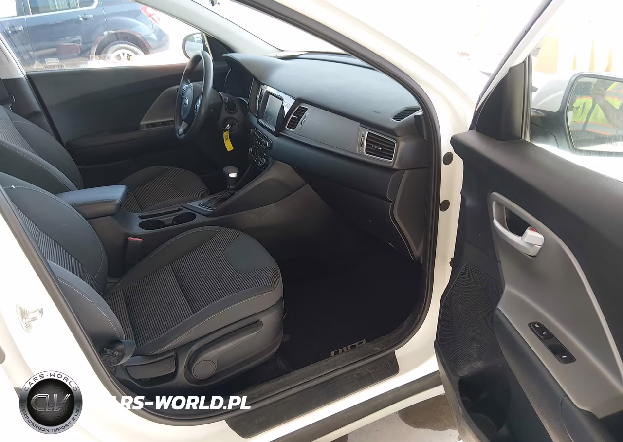 2018 Kia Niro Fe VIN:KNDCB3LC0J5132999 - 5