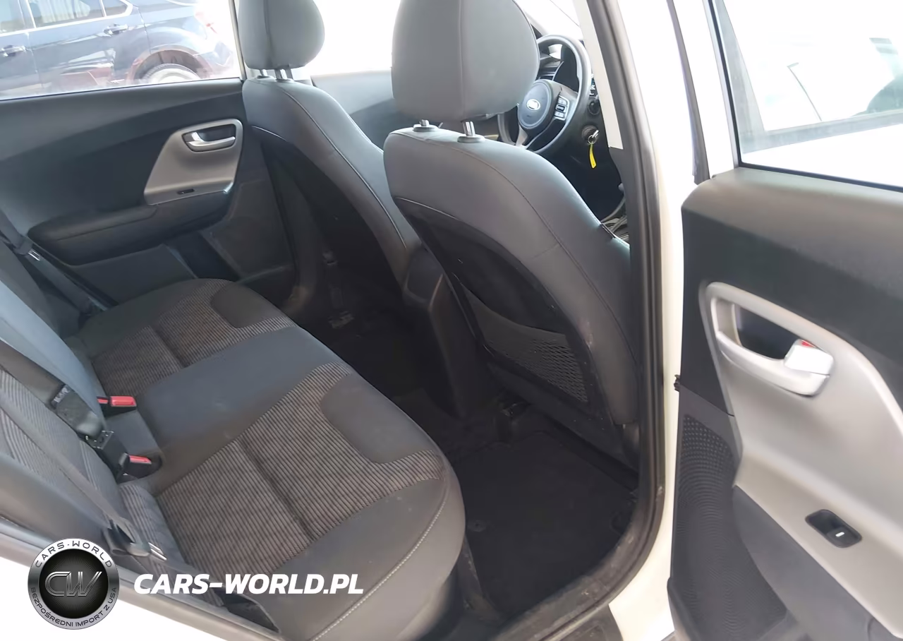 2018 Kia Niro Fe VIN:KNDCB3LC0J5132999 - 8