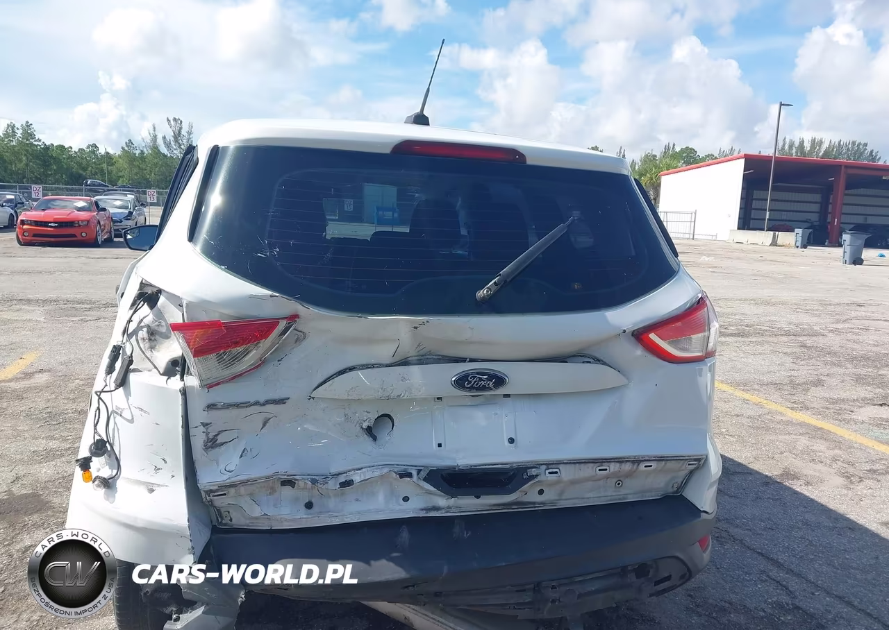 2015 Ford Escape S VIN:1FMCU0F76FUB50875 - 17