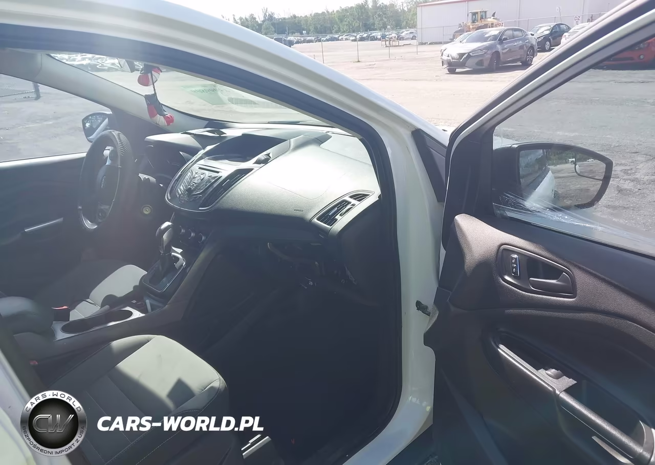 2015 Ford Escape S VIN:1FMCU0F76FUB50875 - 5