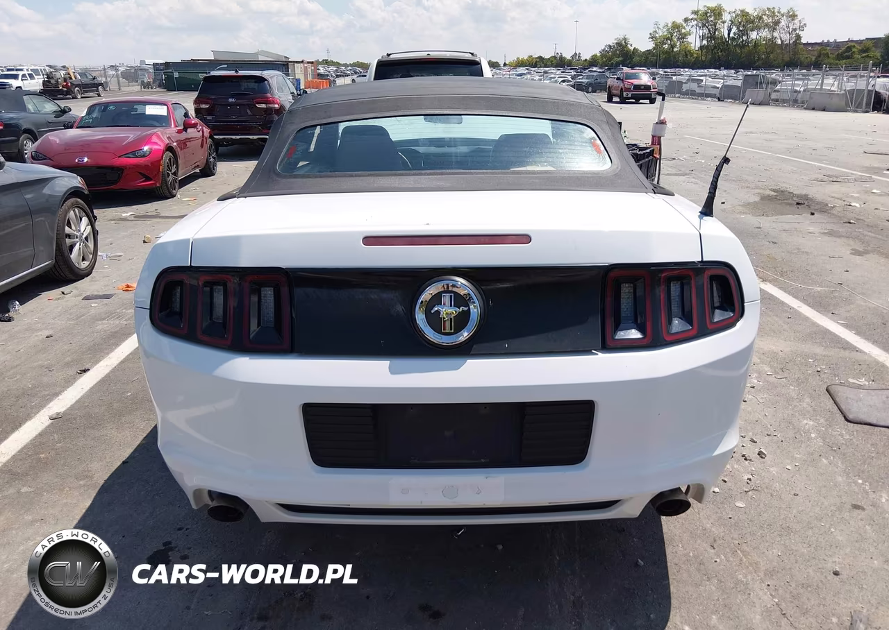 2014 Ford Mustang V6 VIN:1ZVBP8EM6E5281615 - 16
