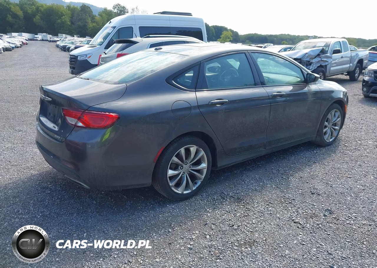 2015 Chrysler 200 S VIN:1C3CCCBG5FN569782 - 4