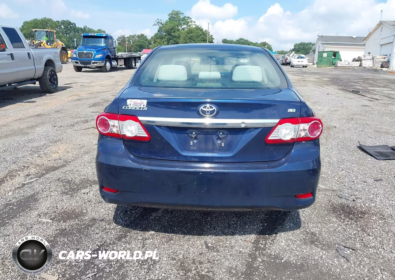 2011 Toyota Corolla Le VIN:JTDBU4EE1B9128691 - 17