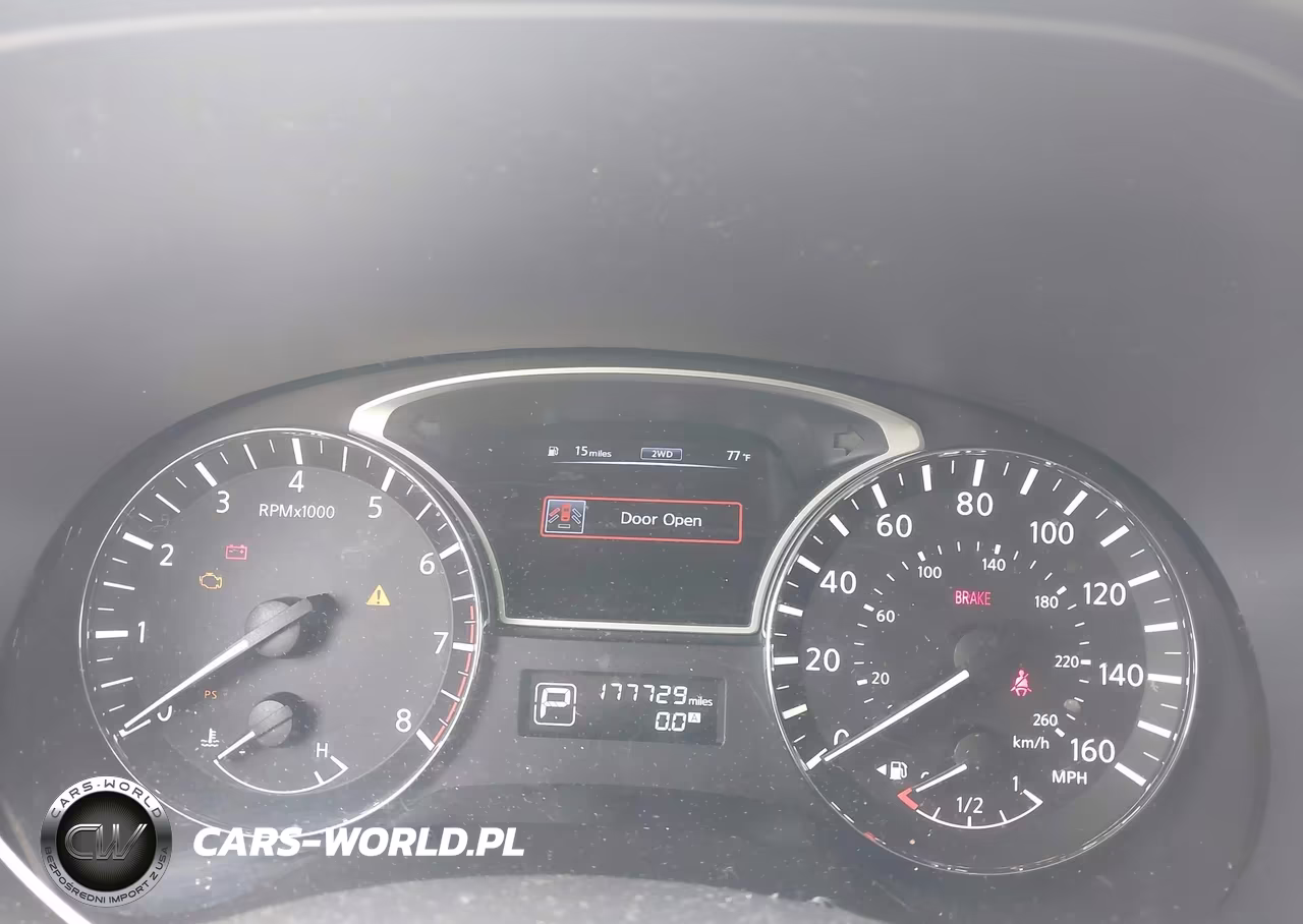 2014 Nissan Pathfinder S VIN:5N1AR2MM4EC694082 - 7