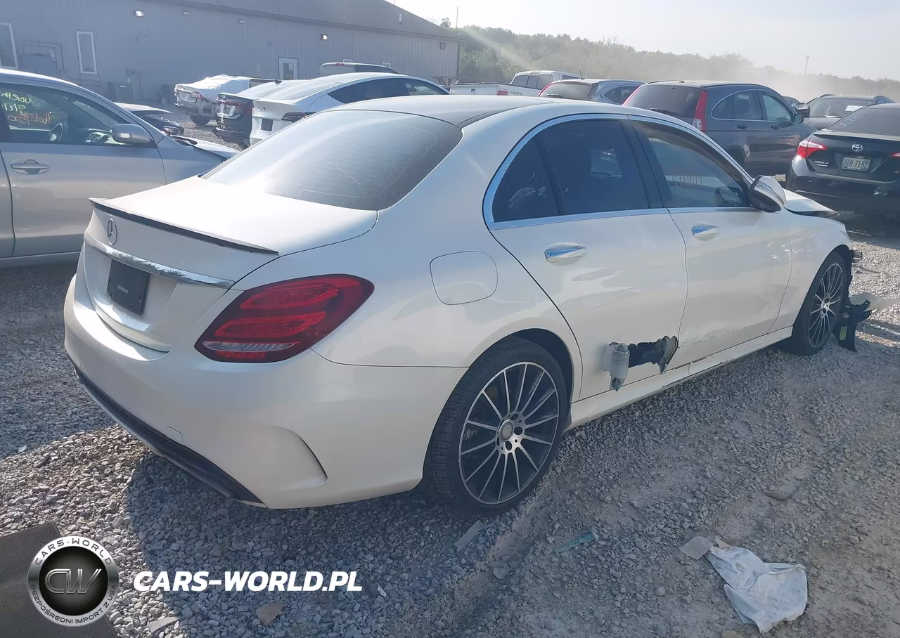 2015 Mercedes-Benz C 300 Sport 4Matic VIN:55SWF4KB6FU009129 - 4