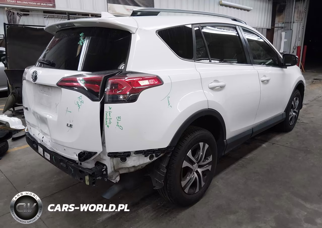 2018 Toyota Rav4 Le VIN:JTMZFREV5JJ188573 - 4