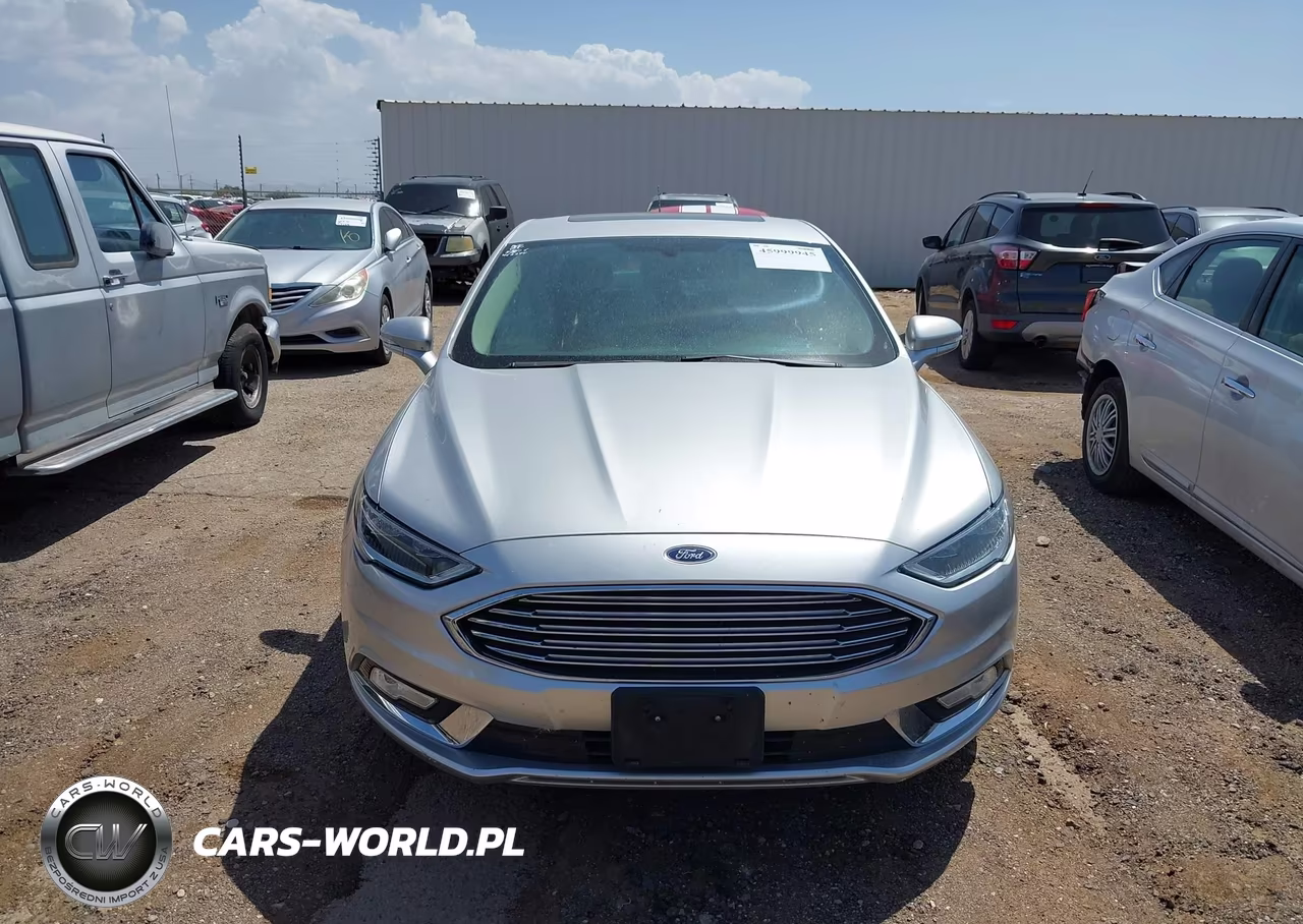 2017 Ford Fusion Hybrid Titanium VIN:3FA6P0RU4HR188146 - 12