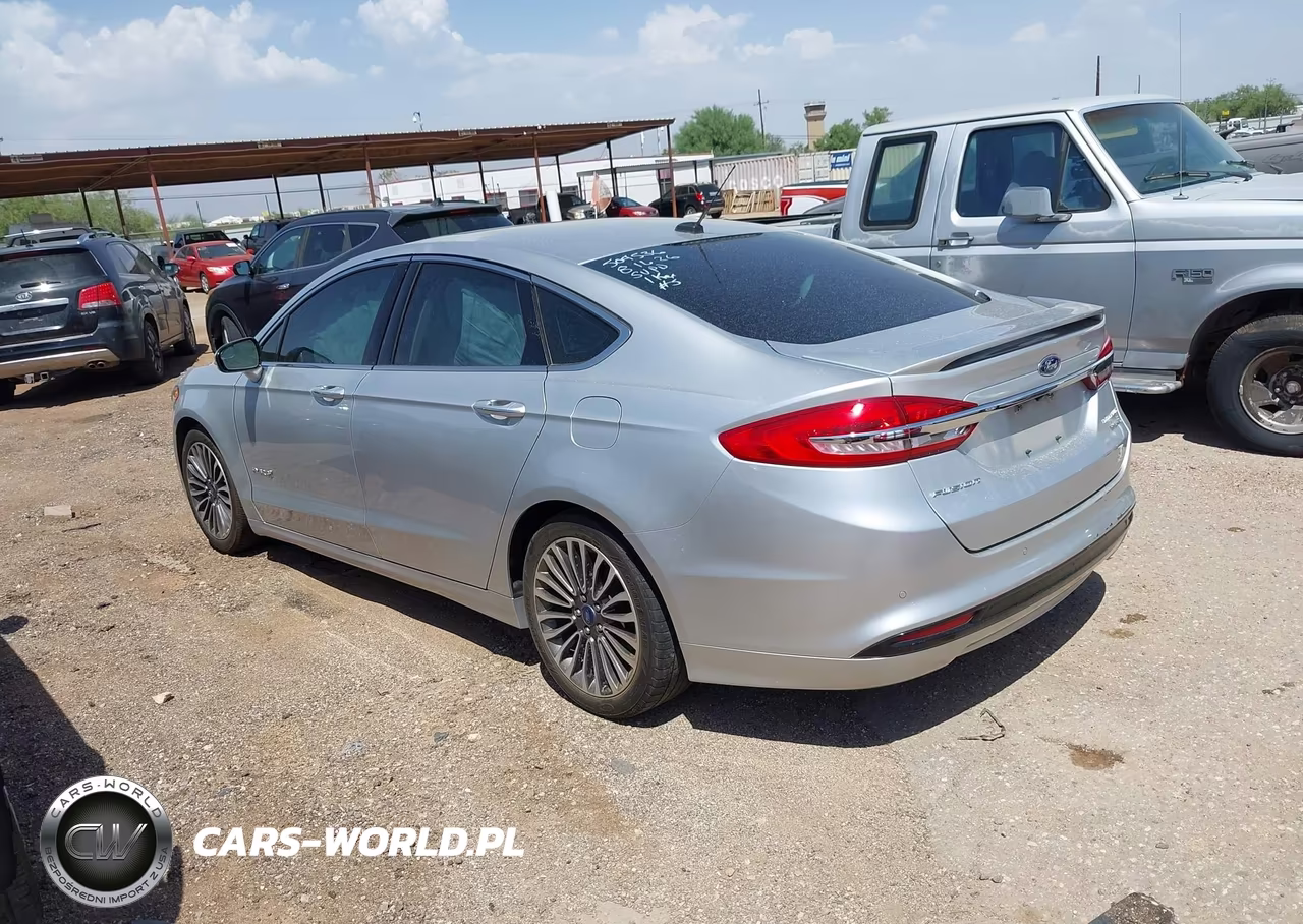 2017 Ford Fusion Hybrid Titanium VIN:3FA6P0RU4HR188146 - 3