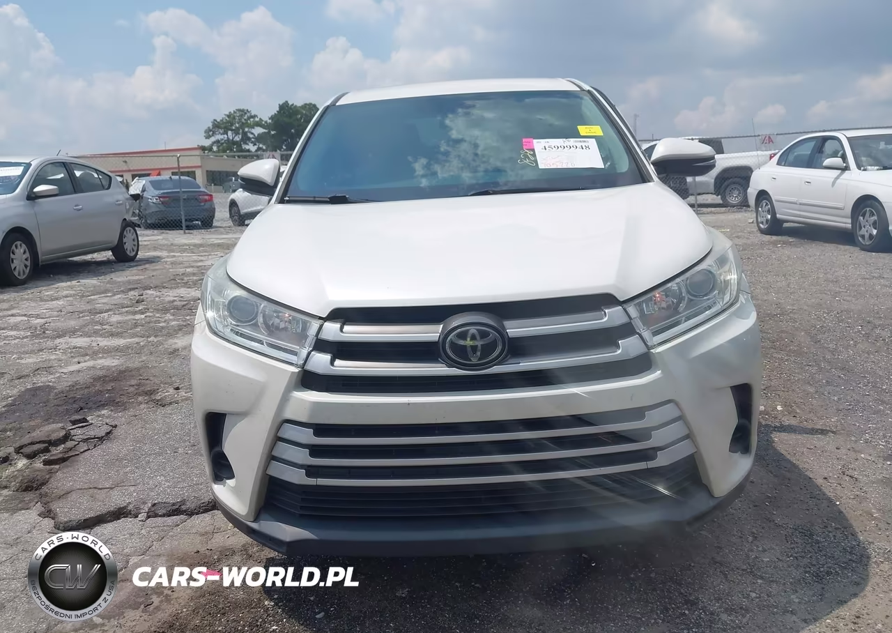 2019 Toyota Highlander Le VIN:5TDZZRFH1KS360103 - 12