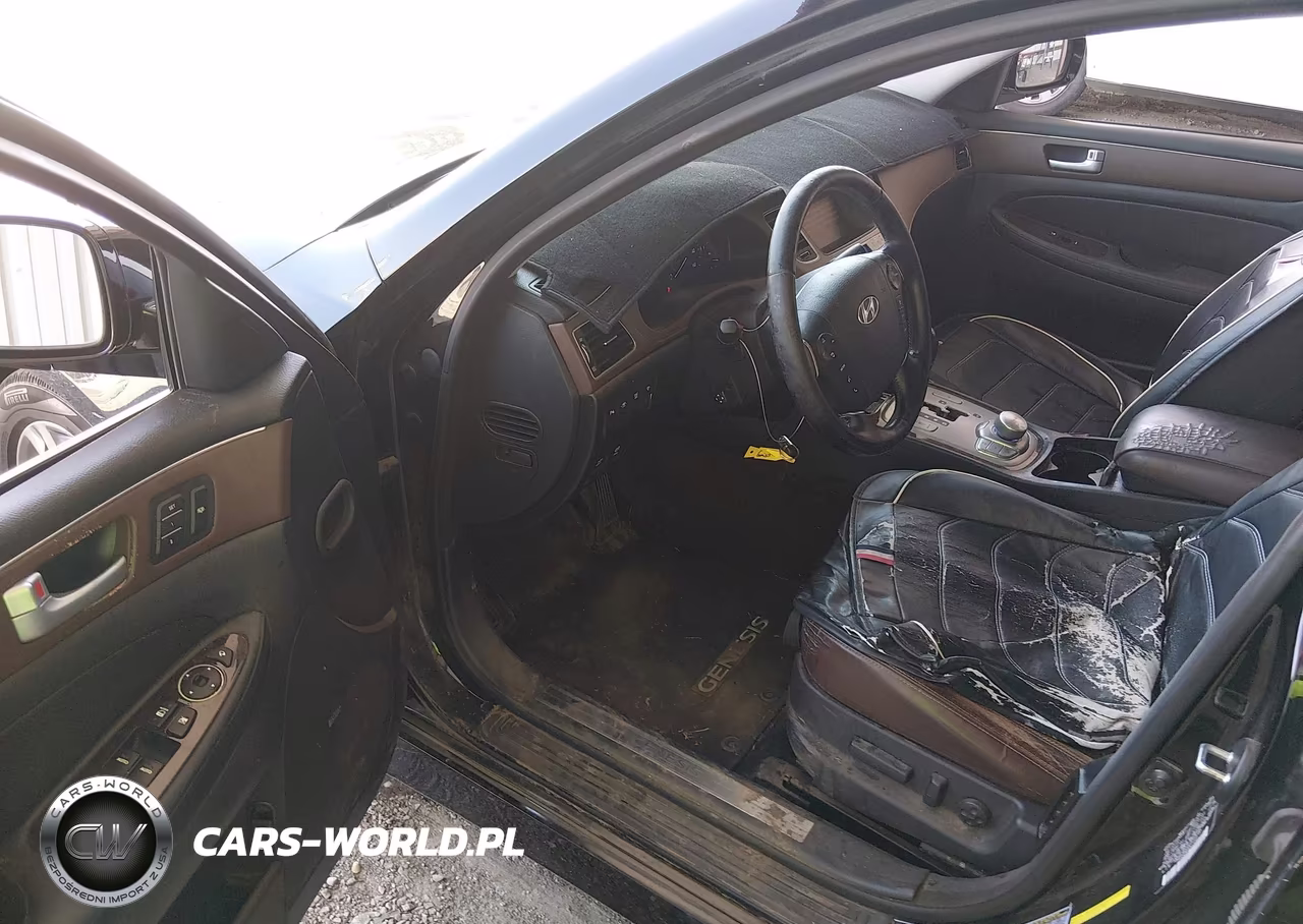 2012 Hyundai Genesis 3.8 VIN:KMHGC4DD9CU211183 - 13