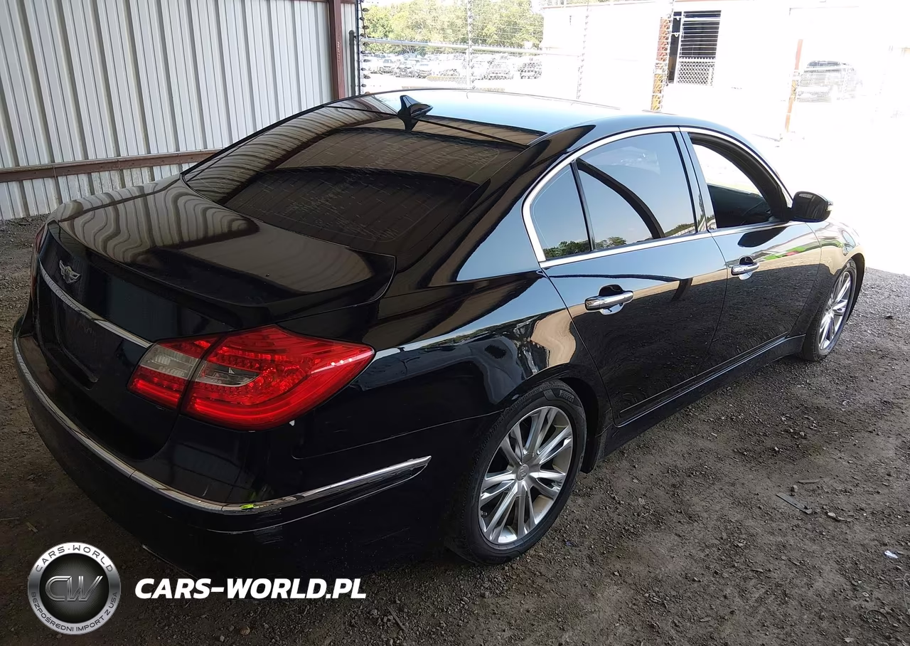 2012 Hyundai Genesis 3.8 VIN:KMHGC4DD9CU211183 - 4