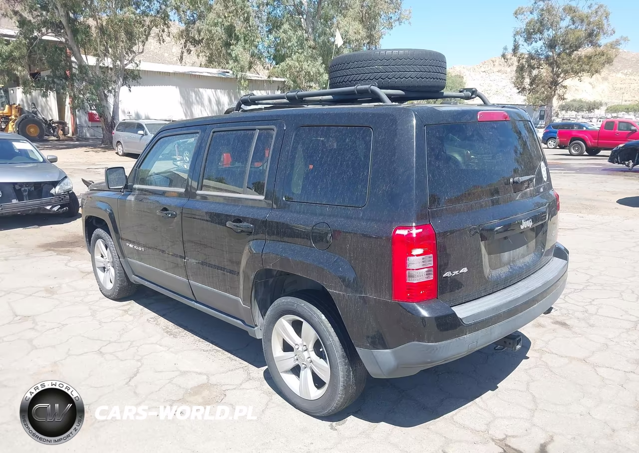 2014 Jeep Patriot Latitude VIN:1C4NJRFB2ED659293 - 3