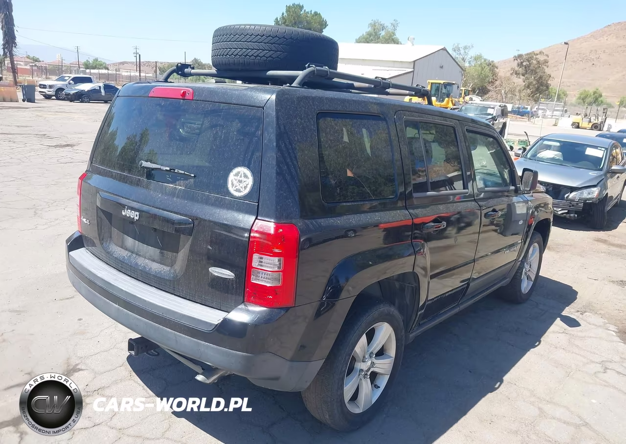 2014 Jeep Patriot Latitude VIN:1C4NJRFB2ED659293 - 4
