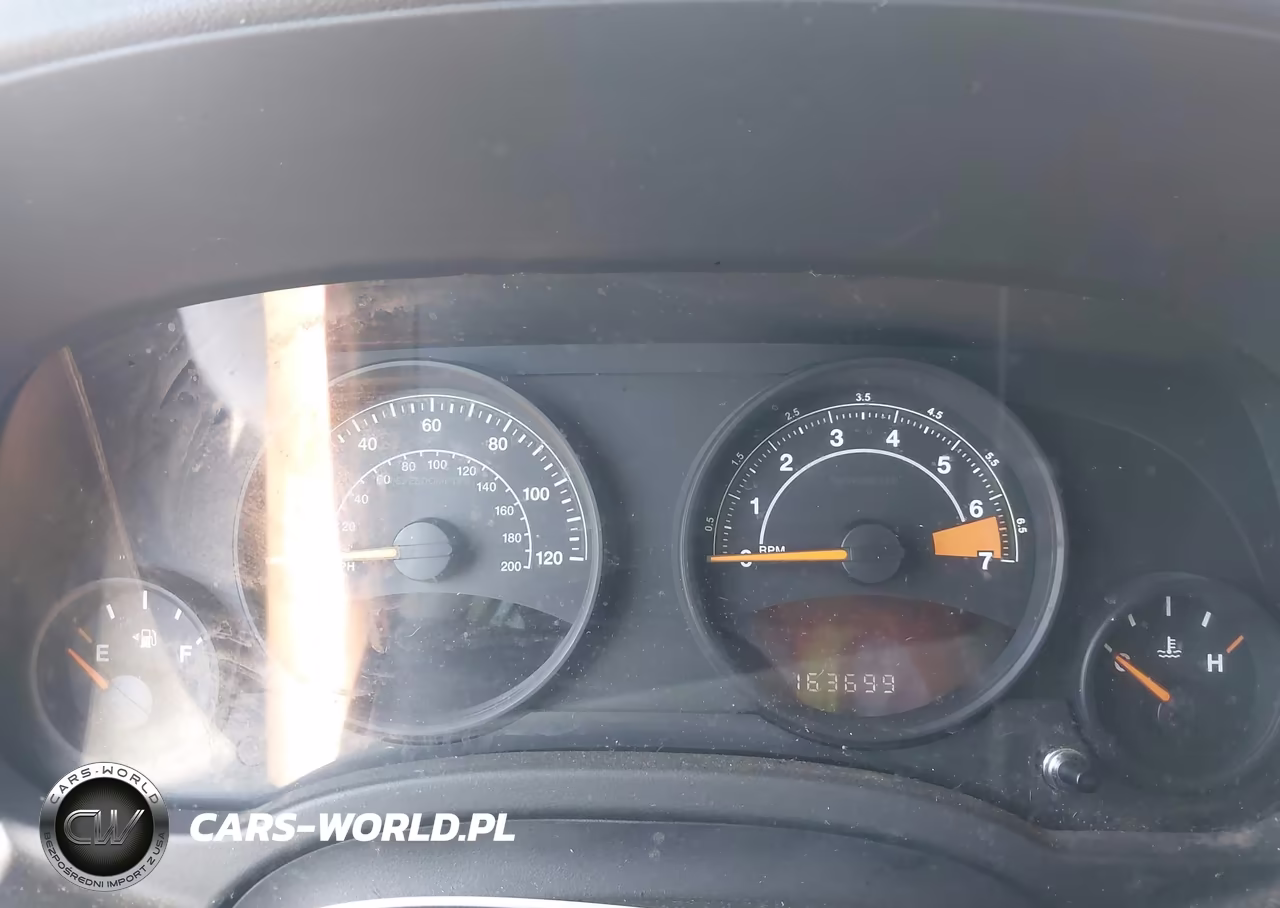 2014 Jeep Patriot Latitude VIN:1C4NJRFB2ED659293 - 7