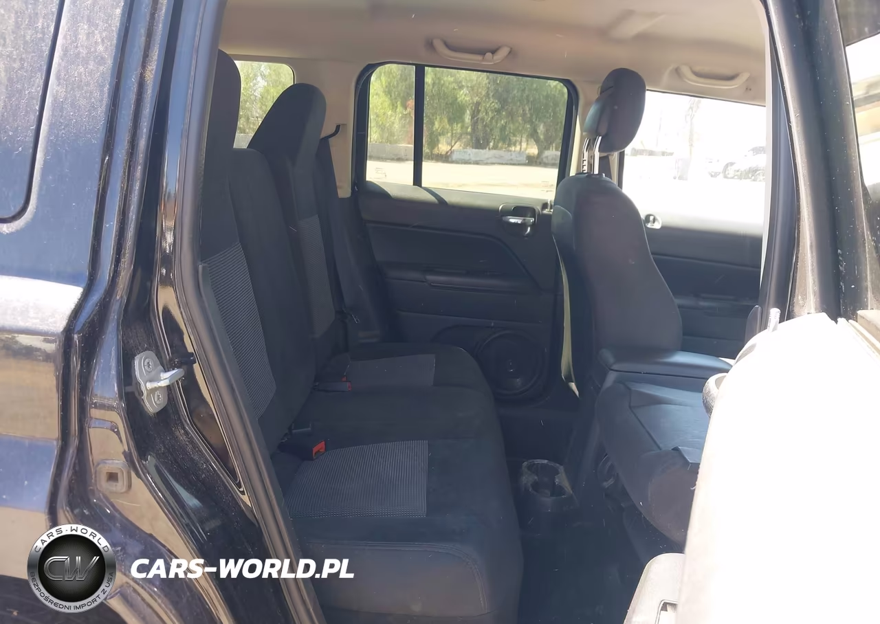 2014 Jeep Patriot Latitude VIN:1C4NJRFB2ED659293 - 8