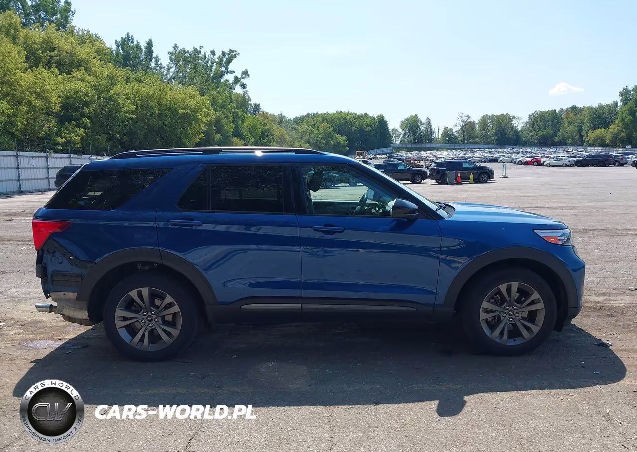 2022 Ford Explorer Xlt VIN:1FMSK8DHXNGA23359 - 14