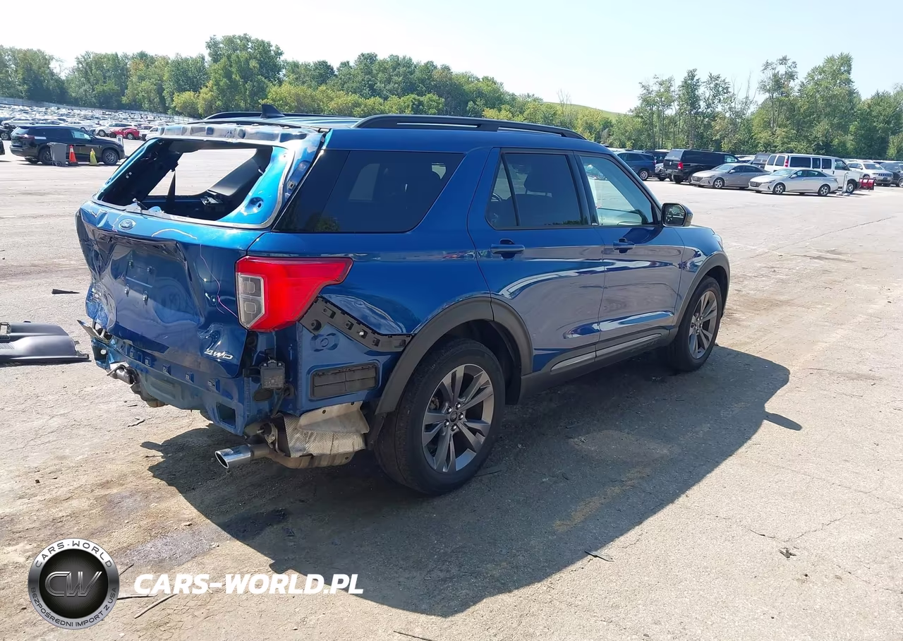 2022 Ford Explorer Xlt VIN:1FMSK8DHXNGA23359 - 4