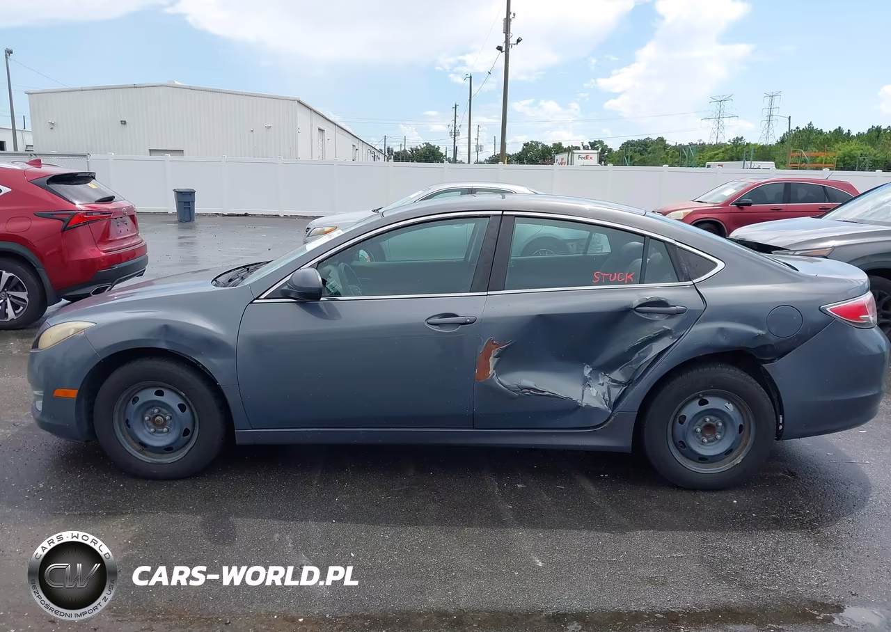 2010 Mazda Mazda6 I Sport VIN:1YVHZ8BH3A5M06119 - 14