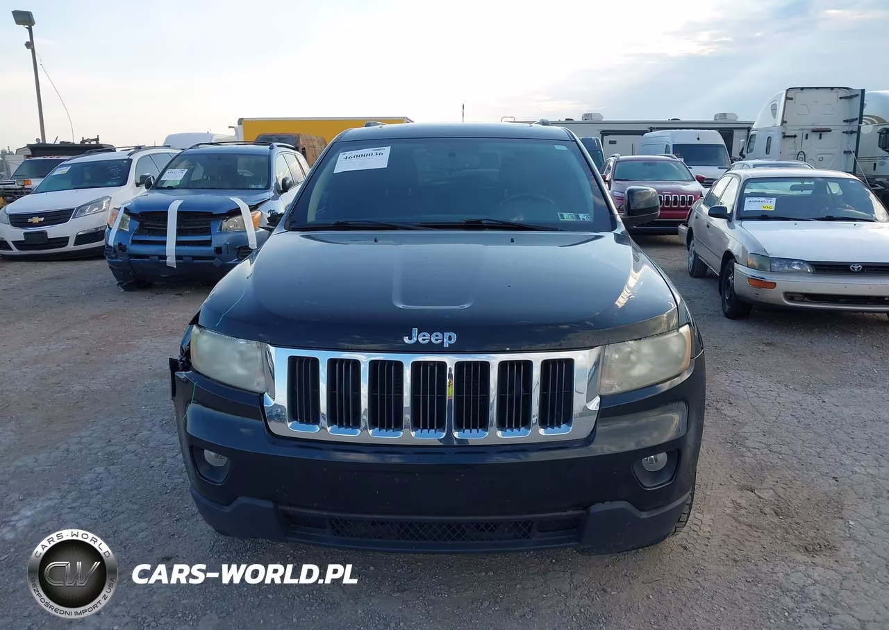 2013 Jeep Grand Cherokee Laredo VIN:1C4RJFAG6DC518380 - 12